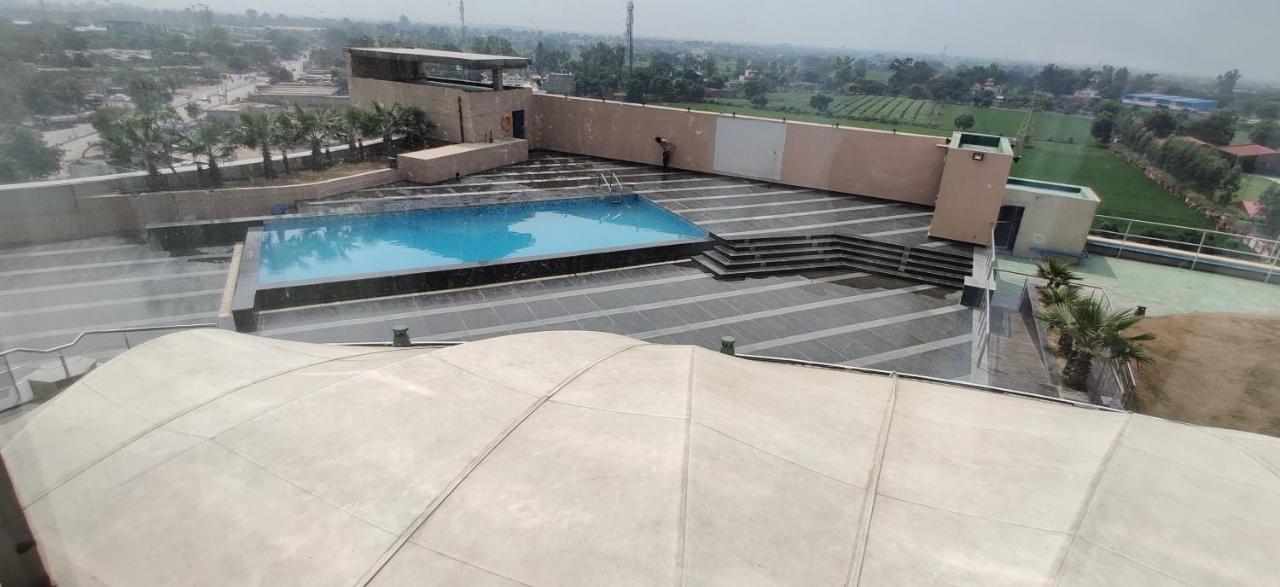 Country Inn & Suites By Radisson, באטינדה מראה חיצוני תמונה