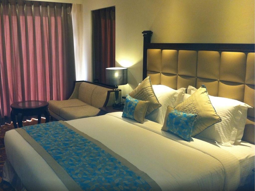 Country Inn & Suites By Radisson, באטינדה מראה חיצוני תמונה