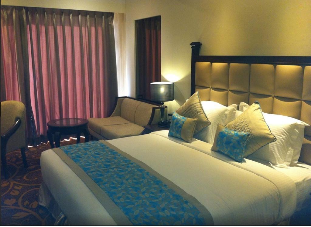 Country Inn & Suites By Radisson, באטינדה מראה חיצוני תמונה