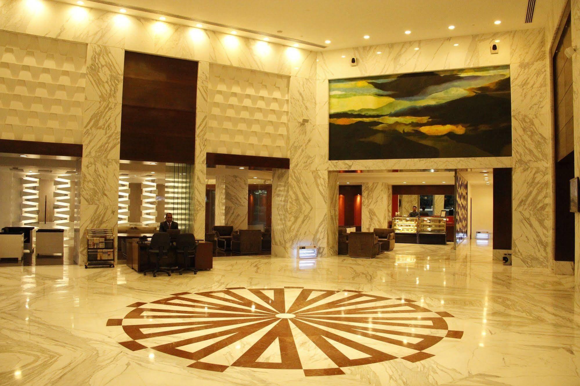 Country Inn & Suites By Radisson, באטינדה מראה חיצוני תמונה